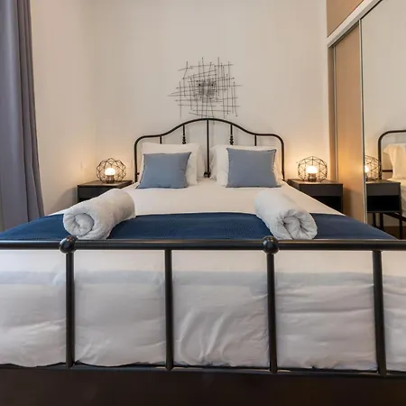 Le Carre D'or - A 2 Min A Pied Du Centre-ville *