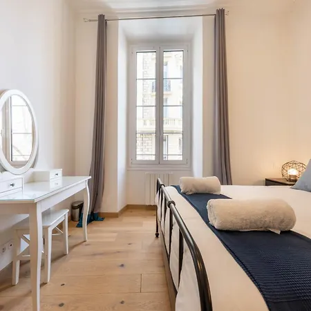 Apartment Le Carre D'or - A 2 Min A Pied Du Centre-ville *