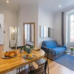 Daire Le Carre D'or - A 2 Min A Pied Du Centre-ville